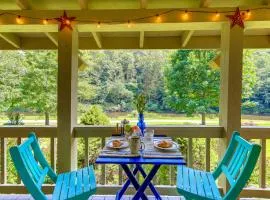 Riverfront Home with Fire Pit and Deck in Lansing