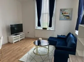 Luxury 1BR in Rochdale Centre