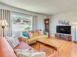 6 Mi to Joshua Tree NP! Mtn-View Gem with Game Room