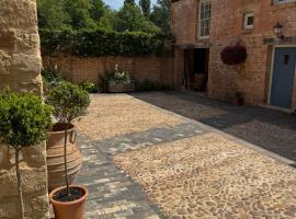 The Menagerie, hotel di Towcester