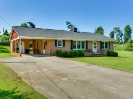 8 Mi to Clemson Peaceful Family Home with Yard