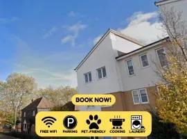 Colchester Retreat 4br 2bath Ample Street Parking