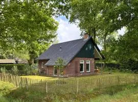 3 Bedroom Beautiful Home In Gees