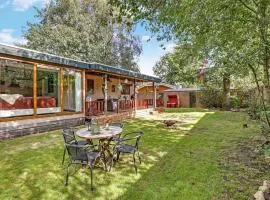 Beautiful Home In Erm With Wifi
