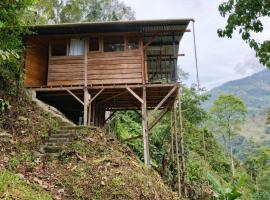 Caba&ntilde;a Ayni, &sigma;&alpha;&lambda;έ &sigma;&epsilon; Ibagu&eacute;