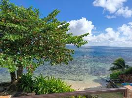 La PERLE de MOOREA Suite Parentale BORD DE LAGON baie d'OPUNOHU, homestay in Orufara