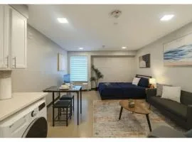 Charming Studio in Historic Five Points South 12
