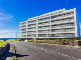 Atlantic Golden View Luxe Apartment