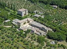 Charming House in Tuscany with Pool & Views