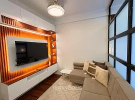 Deluxe Studio with Balcony, Washing Machine & Wifi
