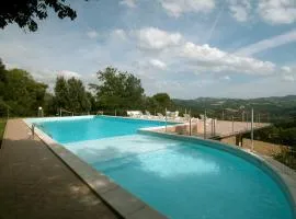 Apartment near Donatello Sculpture
