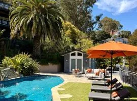 Great Cozy Pool House with Kitchenette