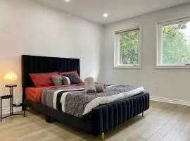 Upscale 6BR Villa at Birch Avenue