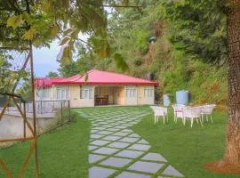 The HillCrest Mussoorie, Mall Road