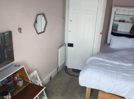 Sea View single room 1st floor, hotel que accepta animals a Pwllheli