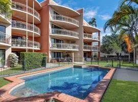 Steps from The Strand 2BR & 2BA Riveria Retreat Pool & Castle Hill Views