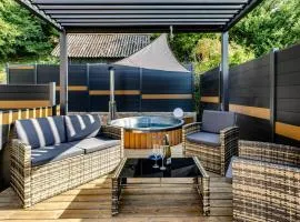 Spa privatif - La Courtisane - Terrasse 40m2 - love-room-alsace-67