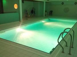 Le Roi du Sundgau près de la Horse - Mooslargue、Mooslargueのアパートホテル