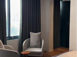 Crown plaza hotel and cafe, hotel poblíž Letiště Kullu–Manali - KUU, Kasol