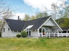 8 person holiday home in Spøttrup-By Traum