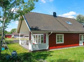 Cozy Retreat in Unnaryd Oasis-By Traum, hotel in Unnaryd