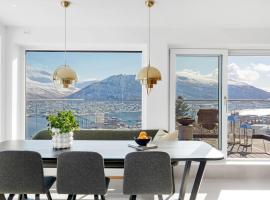 Deluxe Villa by Paramount, hotell med bubbelbad i Troms&ouml;