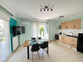 Odyssey Mare Steps from the Sea, hotel a Perea