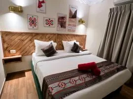 Sandra Hotel
