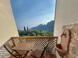 Amalfi Lodge