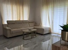 Casa Bella - The Group Stay
