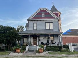 Trowell Historic Inn, hotel in Jesup