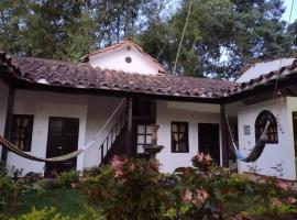 Luna Munay Hostel, zelfstandige accommodatie in Curití