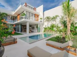 Exclusive 4BR Villa with Rooftop, Ricefield Views near Cemagi Beach