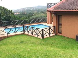 San Lameer beach golf estate Luxury 4 bed villa 14207, hotel in Southbroom