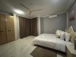 Luxurious 5 Bedroom Mansion at East Legon