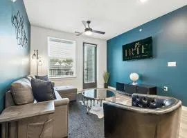 IRIE Living Brand New Lux 2BR Min Grand Park