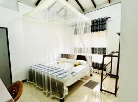 Dinsara Villa Mirissa,Kamburugamuwa
