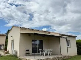 Maison au calme de la Provence