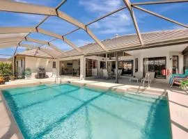 Pirates Cove Marco Island, saltwater pool, bikes, water sports, paddle boards included!