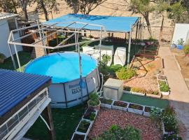 חצבים על הואדי, chalet de monta&ntilde;a en Arad