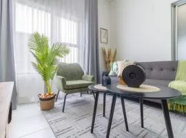 #AlimamaSpaces Akin's Greenlee Apartment