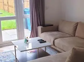 Modern Home with Private Garden and Car Park in Manchester