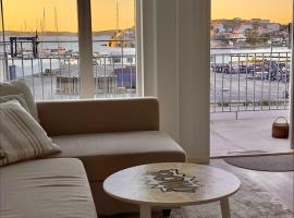 Lägenhetshotell Varvet, hotel in Ellös