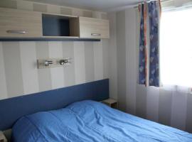 Mobil Home Confortable avec Terrasse pour 6 Personnes - API-1-52-394, hôtel à Bretignolles-sur-Mer