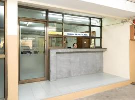 SURANG MANSION, hotel in Ban Bang Khen (1)