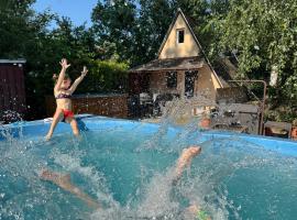 Kis Veréb Körösparti Házikó, villa à Békésszentandrás