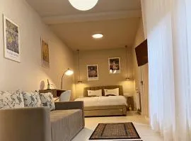 Lucas 10 Apartments