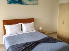 Cozy Private Apartment Calheta, Hotel in Arco da Calheta