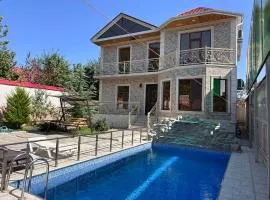 Friend's House