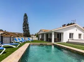 Villa Benajarafe with pool and parking